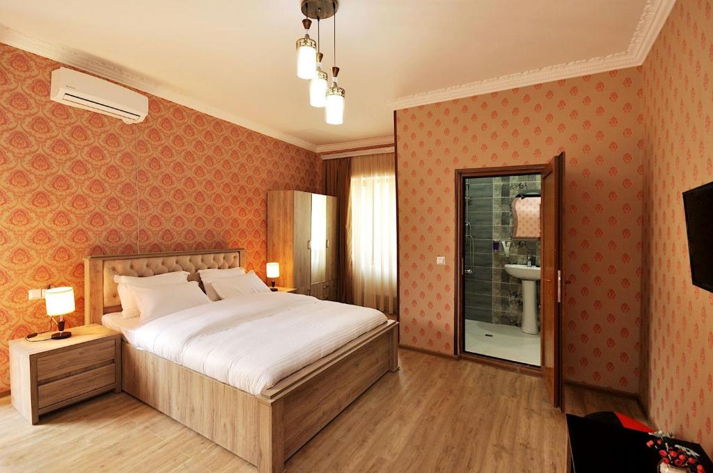 Berika House room 6